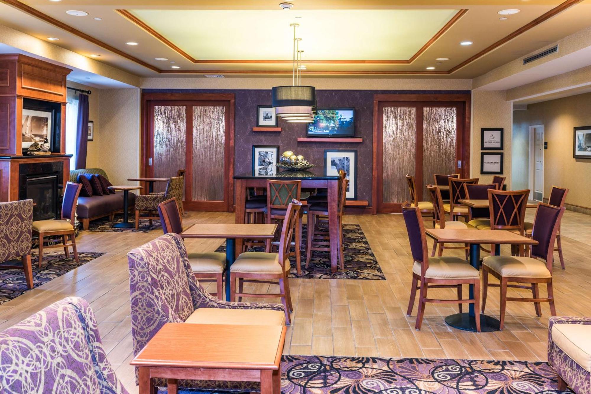 Hampton Inn Easton Exterior photo