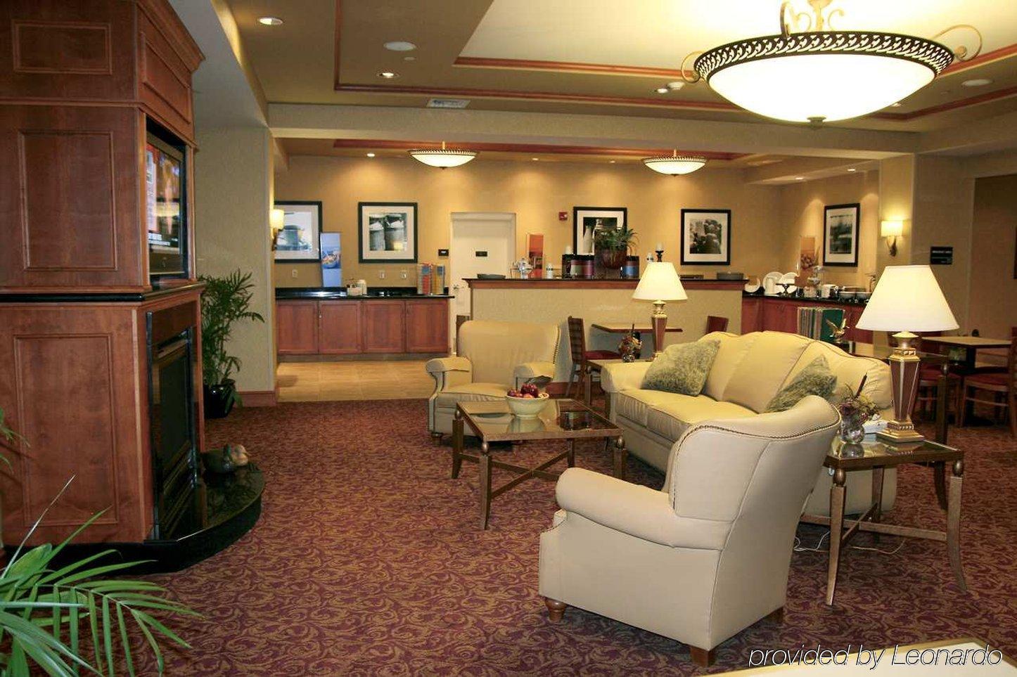 Hampton Inn Easton Interior photo