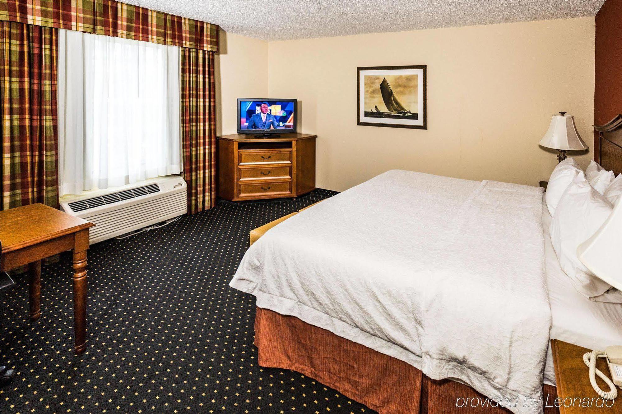 Hampton Inn Easton Exterior photo